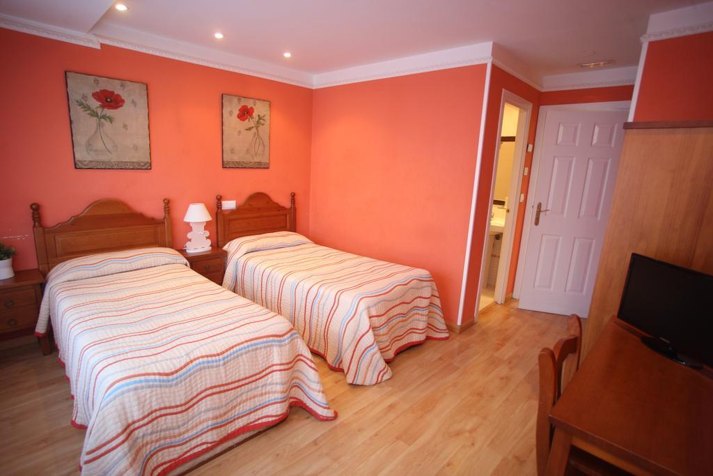 Hostal Vitorina Soria Exterior photo